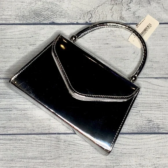 RARE NWT Free People/CHI CHI LONDON Metallic Tote - Picture 2 of 7